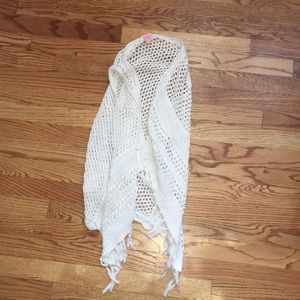 Girls knitted cardigan never worn.